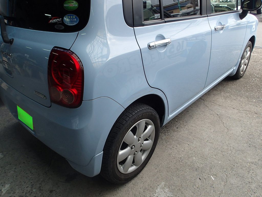 アルトラパン右リヤドア～リヤバンパー板金・塗装の写真