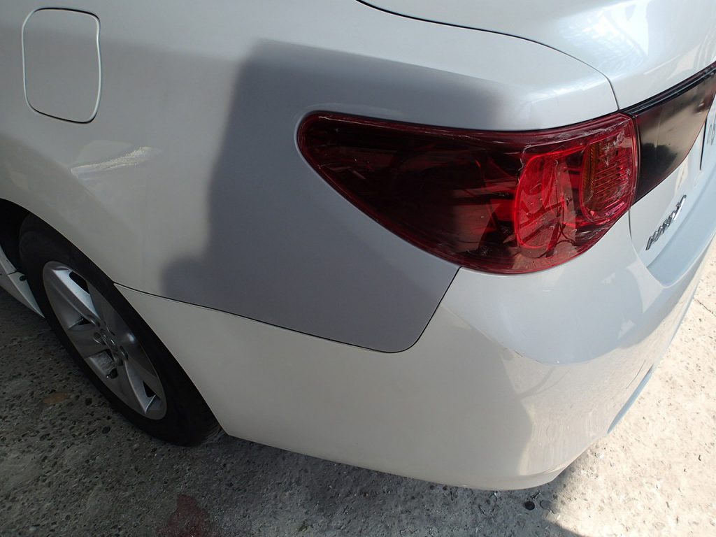 『これ板金ですか？？？』マークＸ　リヤバンパー交換、左リヤフェンダー板金塗装、左テールライト交換の写真
