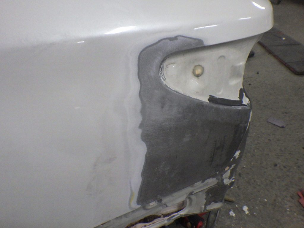 『これ板金ですか？？？』マークＸ　リヤバンパー交換、左リヤフェンダー板金塗装、左テールライト交換の写真